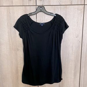 Scoop neck Tee